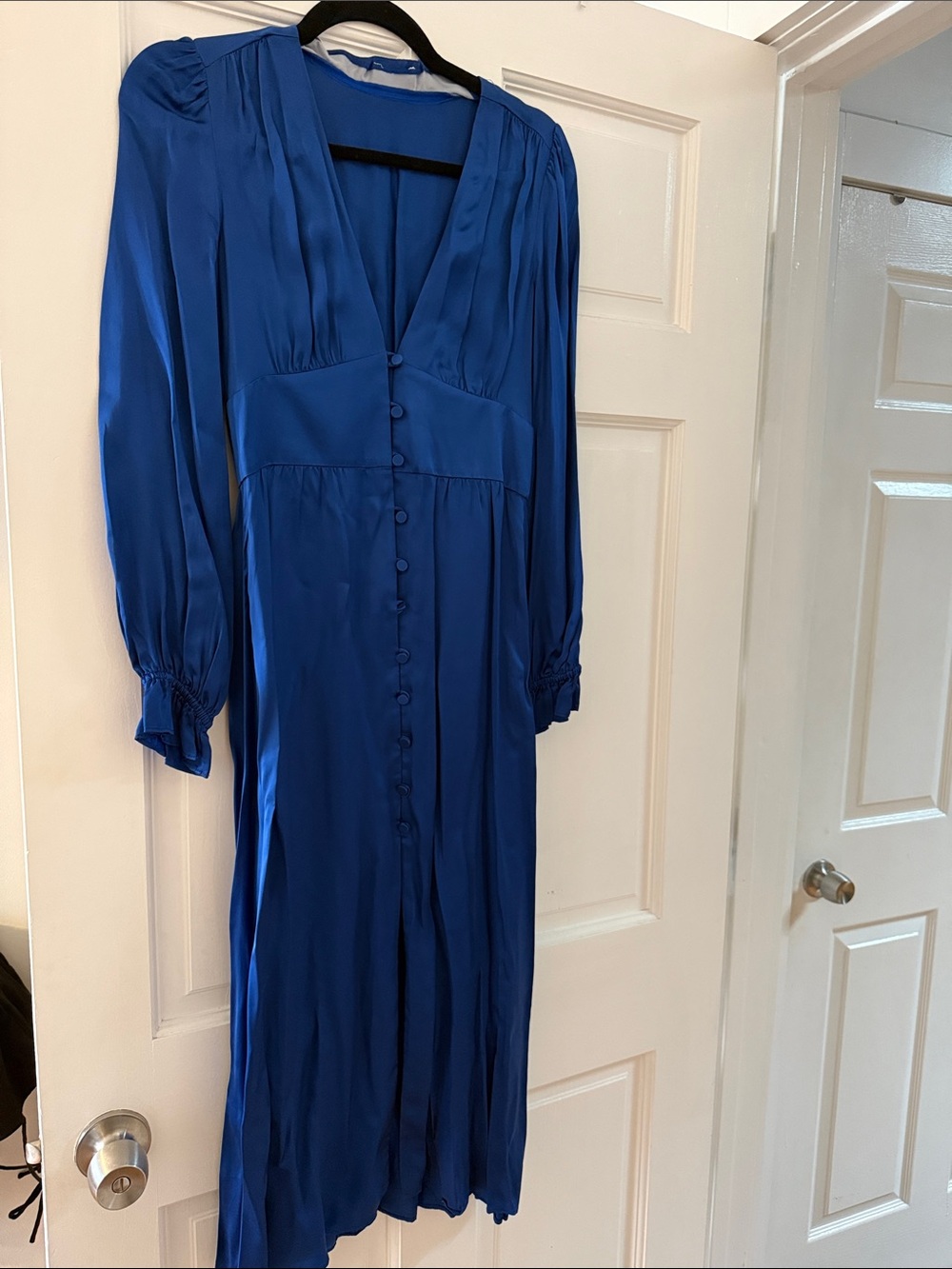 Aritzia Satin Long-Sleeve Button-Front Dress in Royal Blue